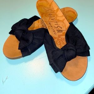 Adorable Blowfish Malibu slides!